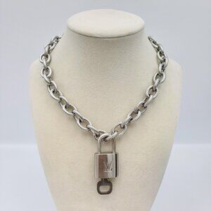 Authentic Louis Vuitton Padlock w/Unbranded Stainless Steel Plated Silver Chain